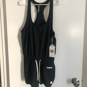 VUORI BLACK ROMPER SIZE SMALL